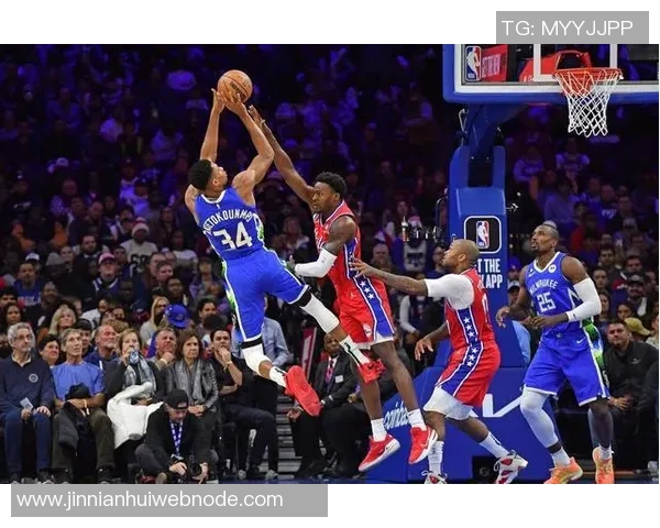 丹尼格林谈恩比德与字母哥实力变化的深刻见解 丹尼格林谈恩比德与字母哥实力变化的深刻见解