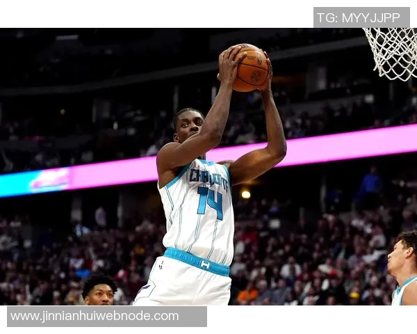 特纳状态回暖表现抢眼13投8中三分命中率高达625砍下23分6篮板4抢断1盖帽