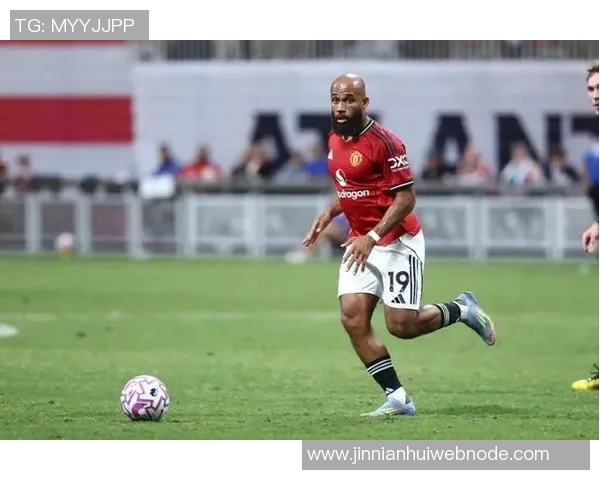 阿玛德期待姆伯莫在关键比赛中展现进球能力我与他都能胜任10号位