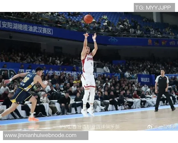 CBA最新动态北京男篮签约斯佩尔曼山西男篮引入杰伦诺威尔