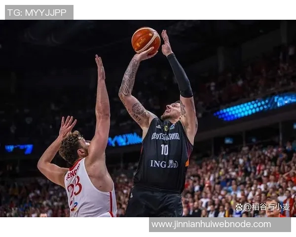 乔治下半场表现平平出战21分钟贡献14分3篮板2助攻2抢断